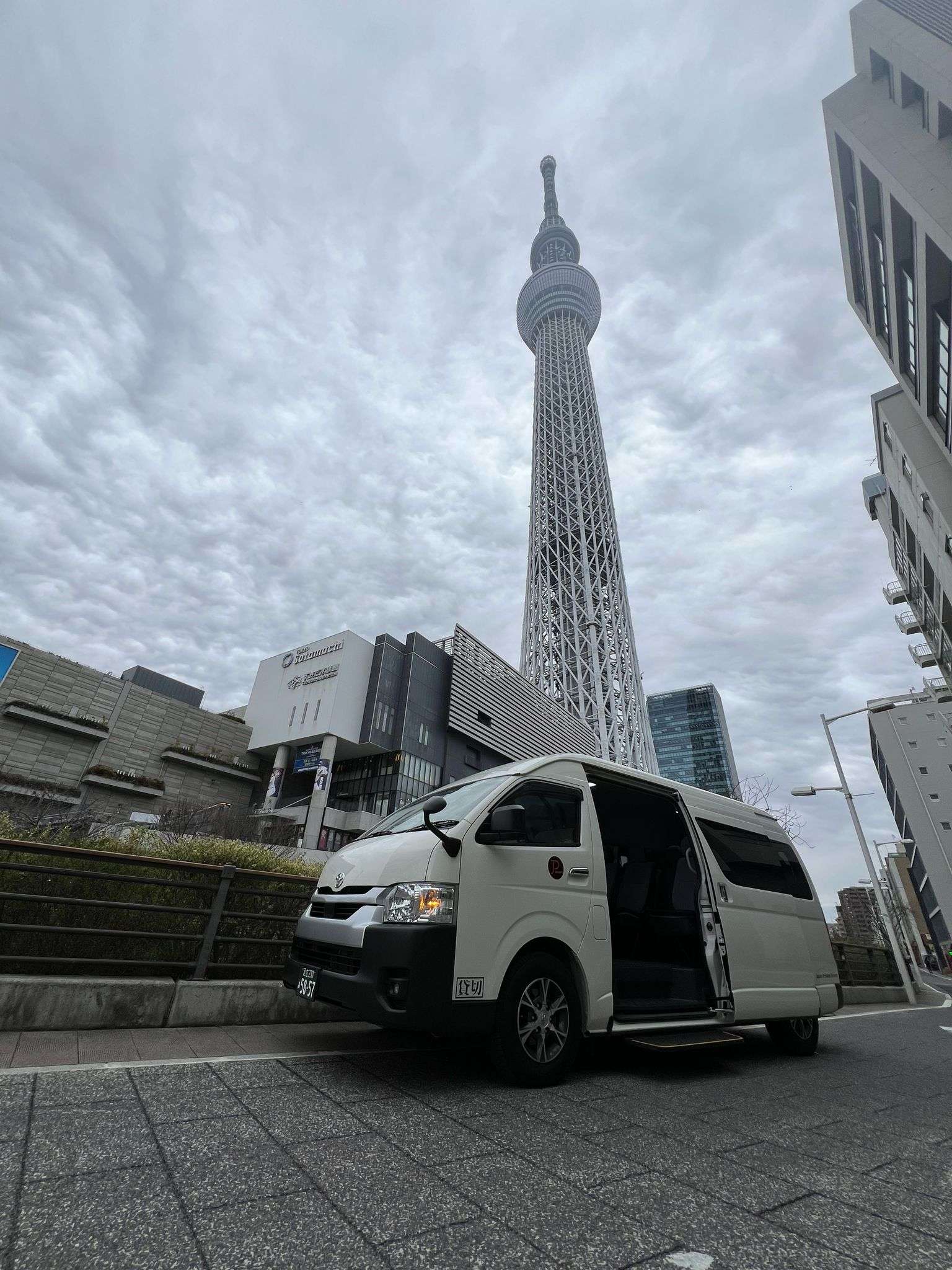 TokudAw Private Car Tours — Luxury Japan Travel